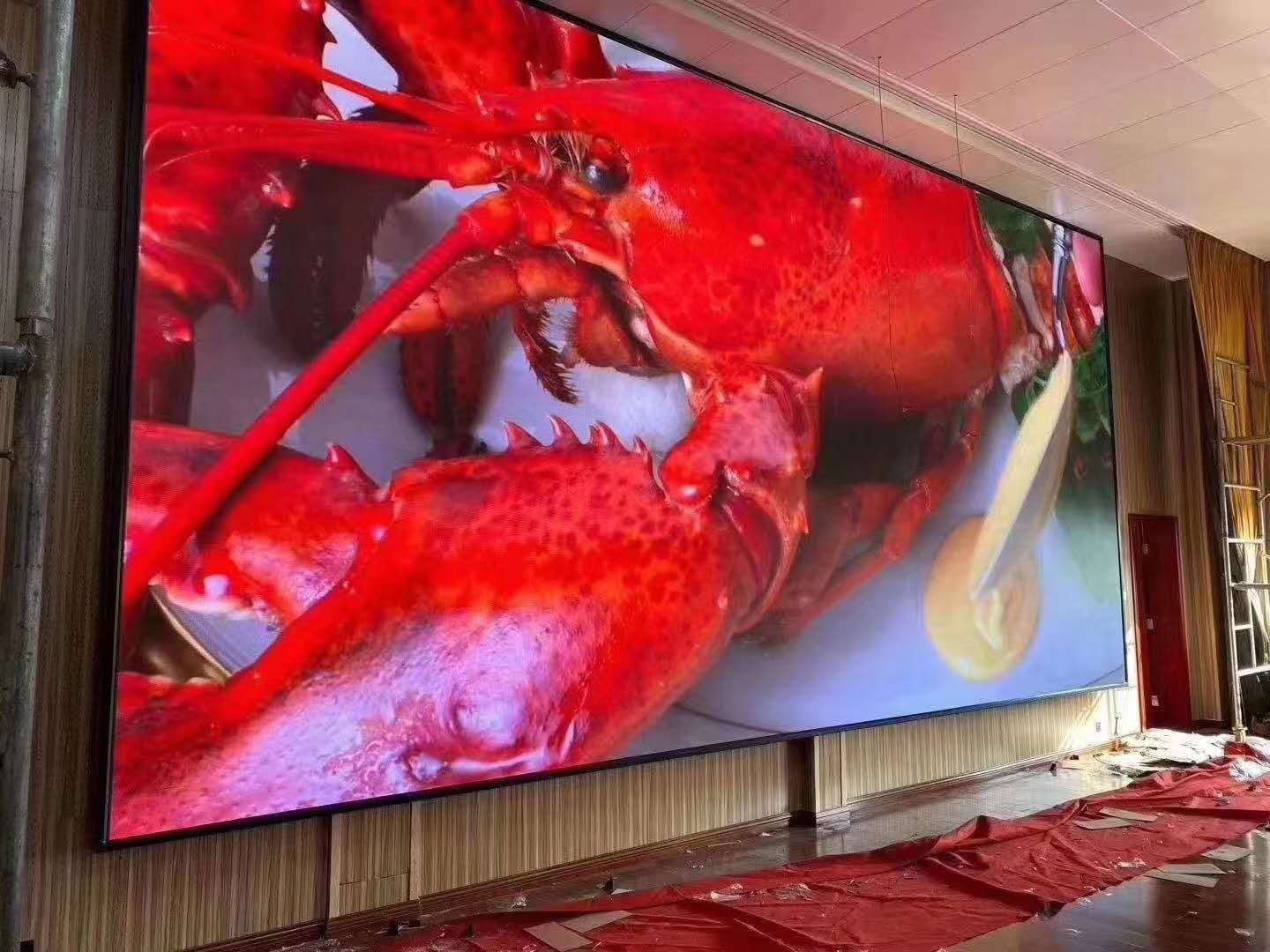 小間距技術(shù)推動2020年室內(nèi)商業(yè)顯示市場LED顯示前景可期