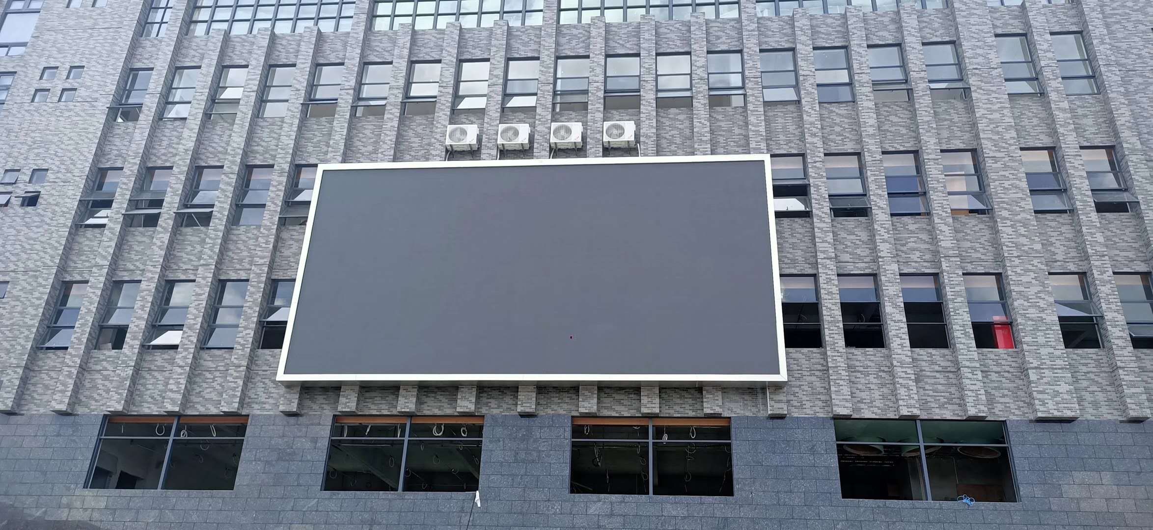 廣東江門四會(huì)市戶外P6全彩206平方成功安裝！
